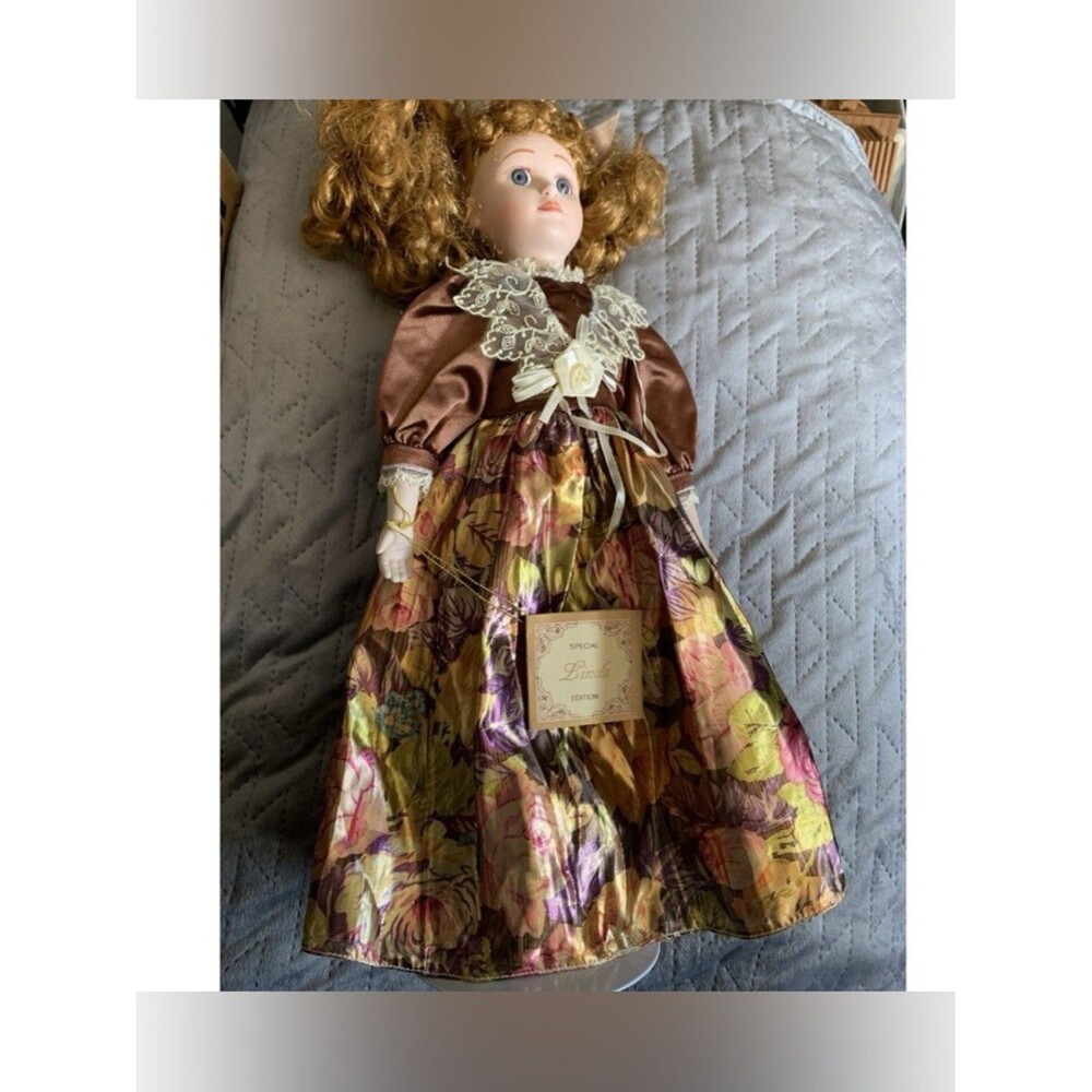 Vintage 1992 ANCO Classical Symphony Porcelain Doll - Linda Special Edition